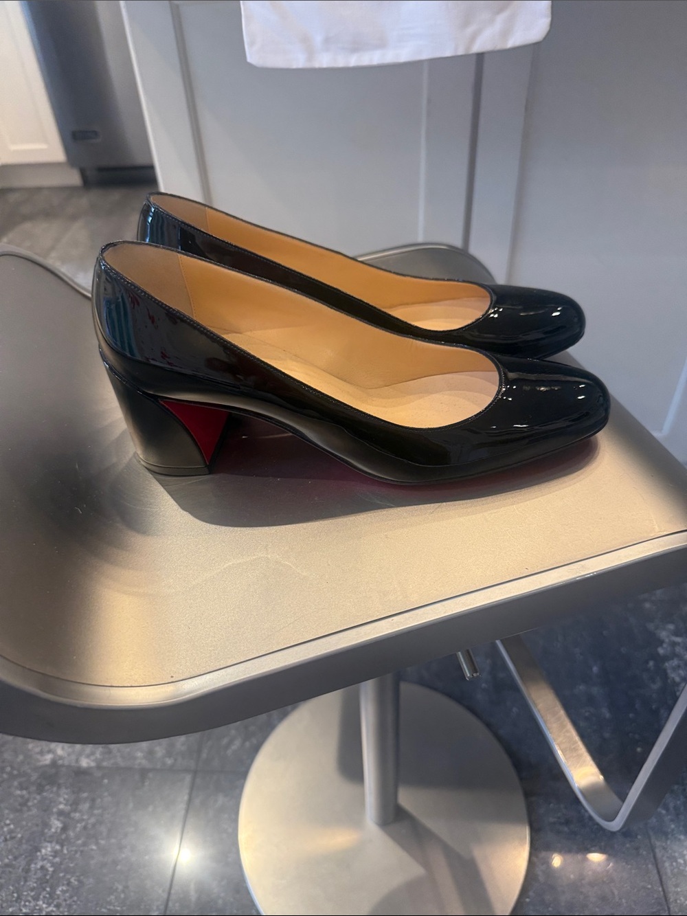 Christian Louboutin Miss Sab 55 Black Patent Leather Mid Block pumps - Picture 3 of 12